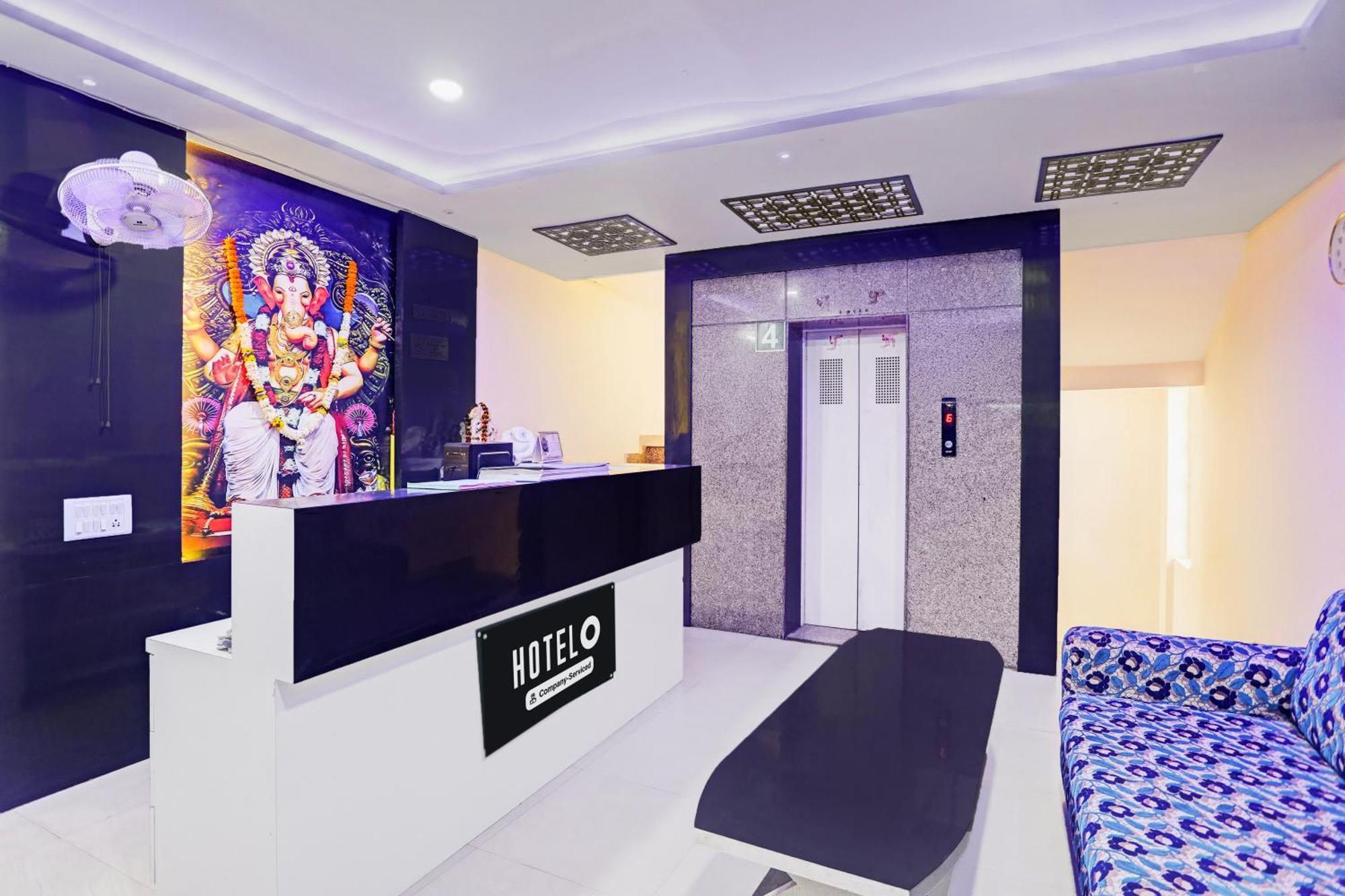 Super Hotel O Hyderabad Gate Iit Bhu Kakarmatha Eksteriør bilde